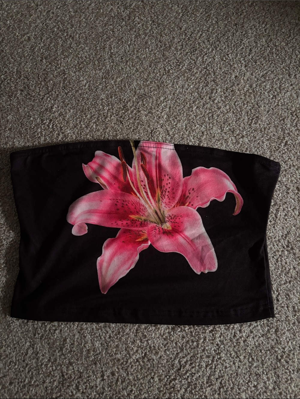 SHEIN Black Strapless Tube Top with Pink Lily Graphic